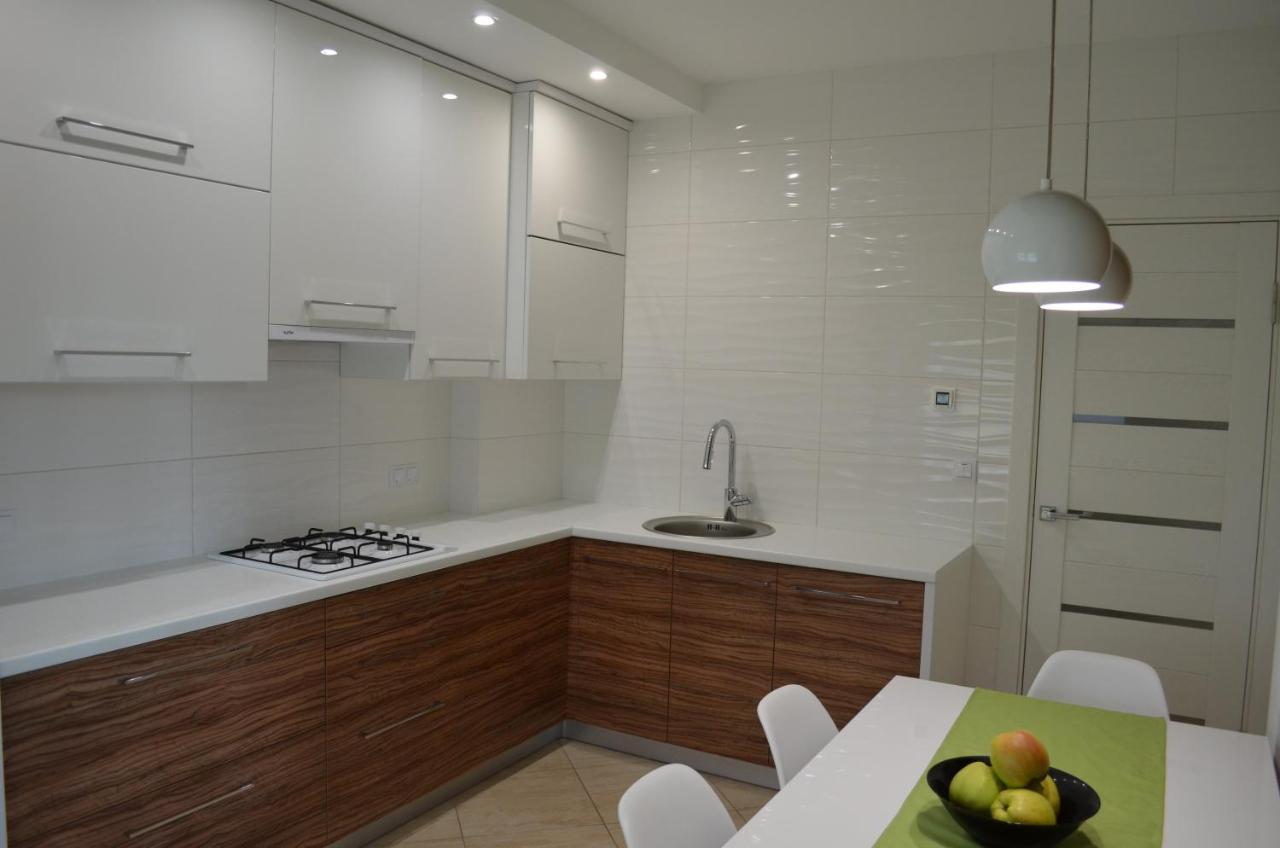 Apartment On Getmana Vigovskogo 49 Rivne Eksteriør bilde