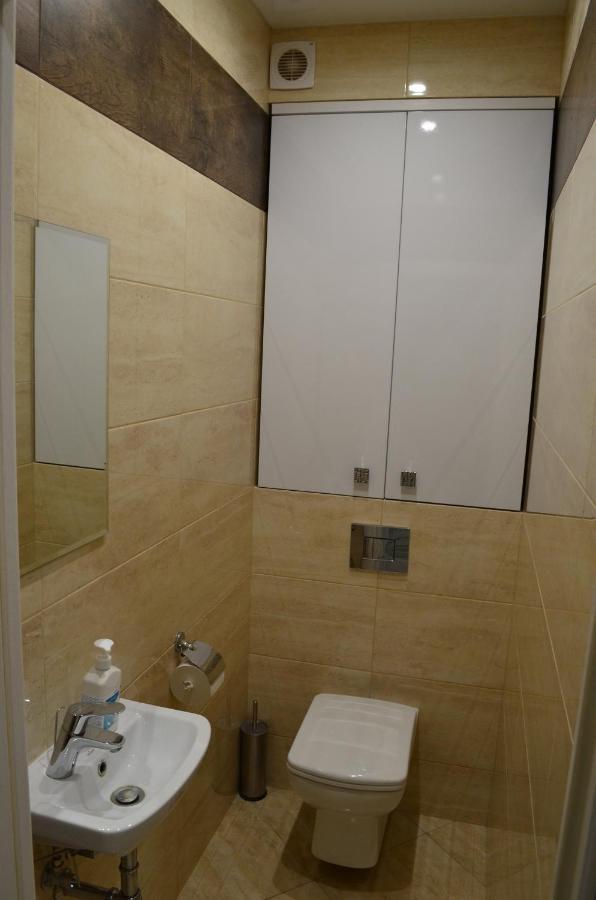 Apartment On Getmana Vigovskogo 49 Rivne Eksteriør bilde