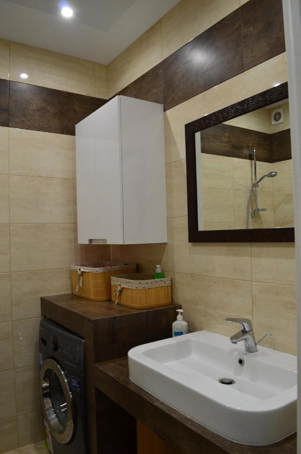 Apartment On Getmana Vigovskogo 49 Rivne Eksteriør bilde